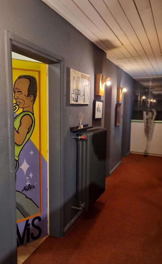 Sax Pub Hostel Любляна Экстерьер фото